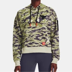 Veterans camo hoodie sweatswhirt NWB Project Rock Under Armour